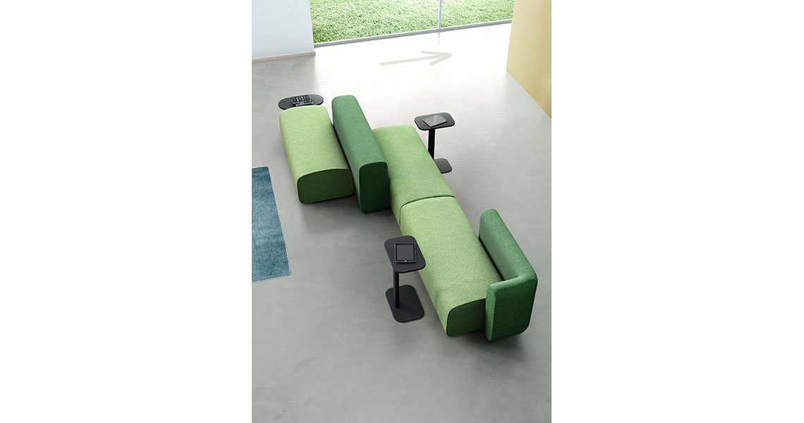 canapes-plus-pouf-modulaires-p-atrium-open-space-noa-img-12