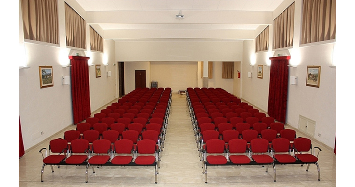 chaise-et-publique-banc-pour-salle-conference-cortina-img-10