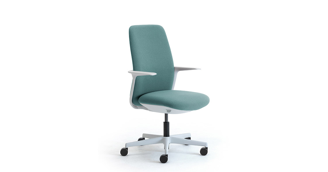 chaise-kin-e-sit-p-bureaux-executifs-a-style-aura-img-11