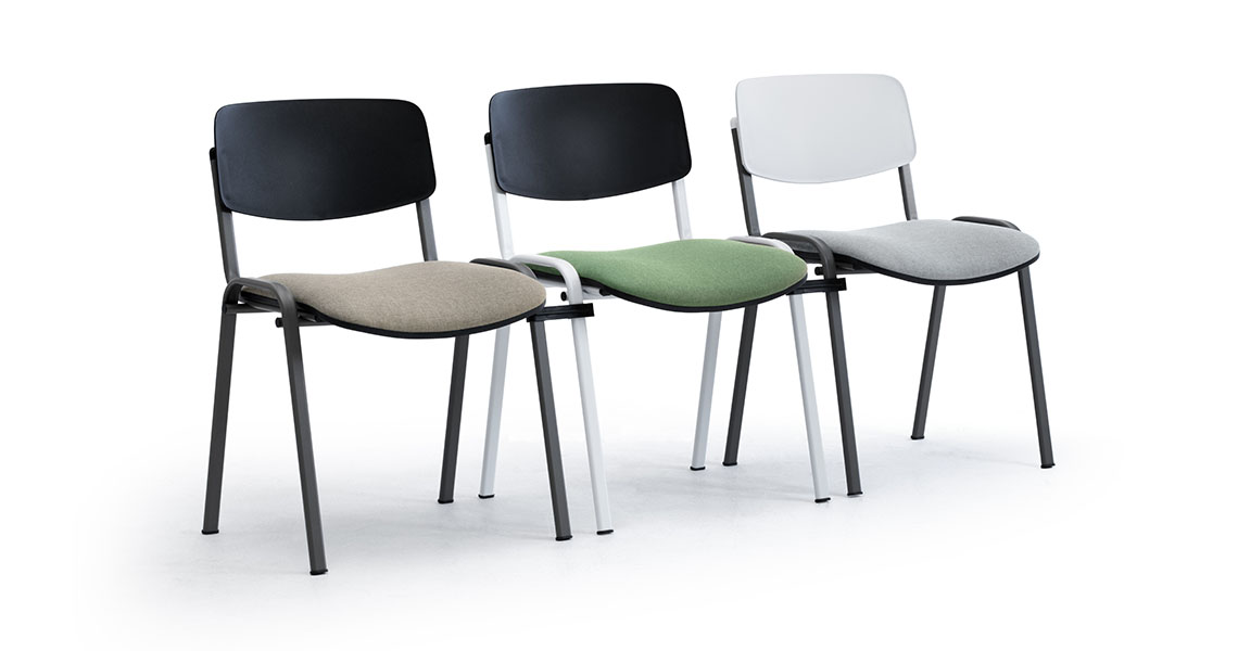 chaise-iso-coloree-a-tablette-p-conferences-formations-sally-img-12